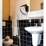 Clinkmama Hostel Amsterdam