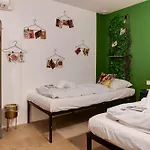 Hostel Clinkmama *
