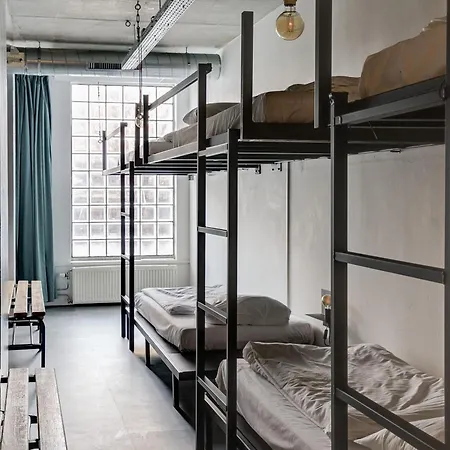 Vandrerhjem Clinkmama *