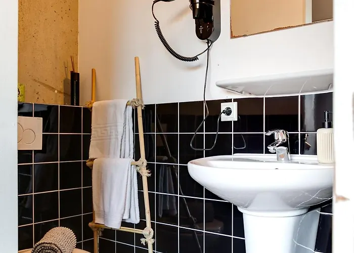 Clinkmama Hostel Amsterdam