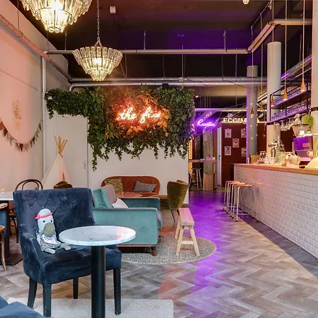 Clinkmama אכסניה